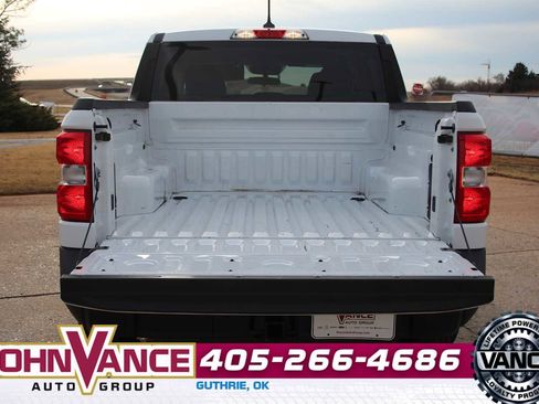 Used 2022 Ford Maverick XLT image 9