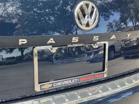 Used 2020 Volkswagen Passat 2.0T SE image 19