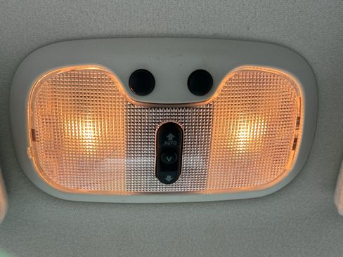 Used 2007 Chrysler PT Cruiser Limited w/ Chrome Accents Group FWD image 20
