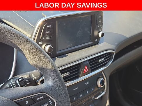 Used 2019 Hyundai Santa Fe SEL FWD image 12