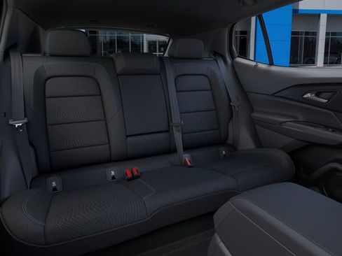 New 2025 Chevrolet Equinox EV LT FWD image 17