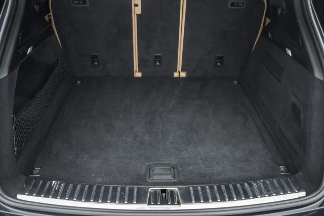 Used 2020 Porsche Cayenne AWD/4WD image 23