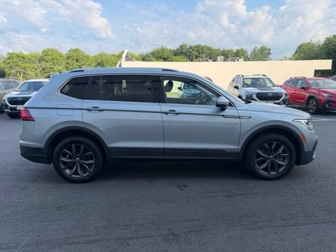 Used 2022 Volkswagen Tiguan SE AWD/4WD image 5