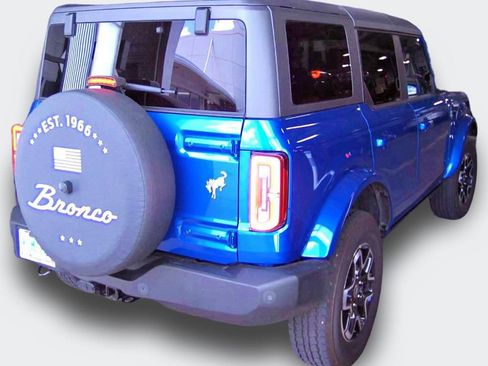 Used 2024 Ford Bronco Outer Banks AWD/4WD image 23