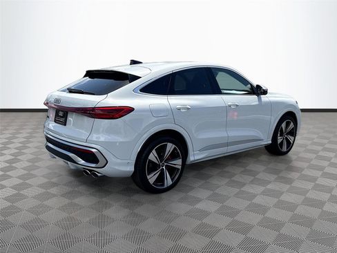 New 2025 Audi SQ5 Premium Plus AWD/4WD image 7
