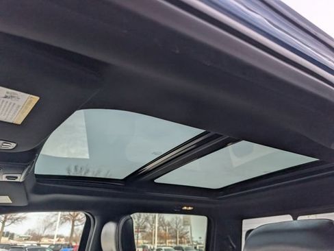 Used 2018 Ford F150 Platinum w/ Equipment Group 701A Luxury image 3