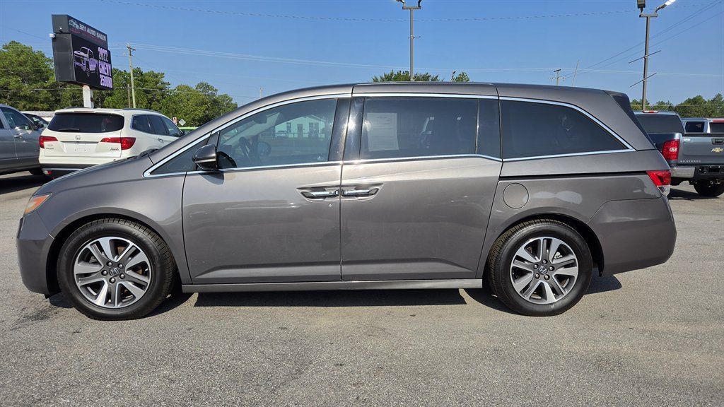Used 2015 Honda Odyssey Touring image 3