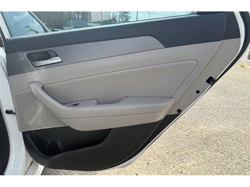 Used 2019 Hyundai Sonata SEL image 35