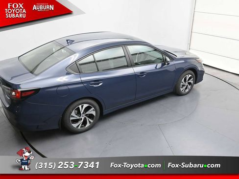 Used 2025 Subaru Legacy Premium image 25
