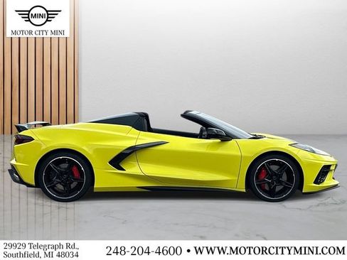 Used 2023 Chevrolet Corvette Stingray Preferred Conv w/ Z51 Performance Package RWD image 2