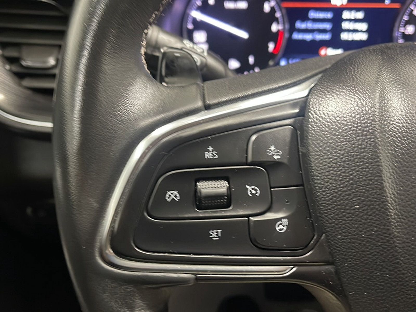 Used 2023 Buick Envision Essence AWD/4WD image 6