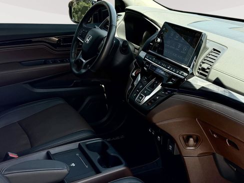 Certified 2025 Honda Odyssey Elite image 23
