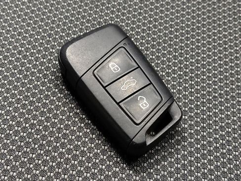 Used 2024 Volkswagen Taos S FWD image 32