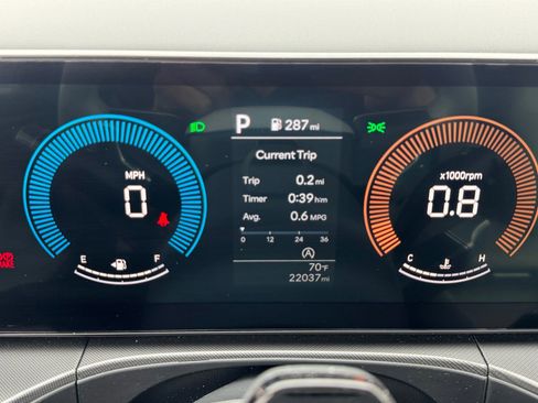 Used 2025 Hyundai Santa Fe SEL image 16