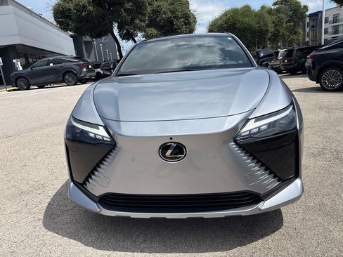Used 2023 Lexus RZ 450e Premium w/ Accessory Package (2T) AWD/4WD image 8