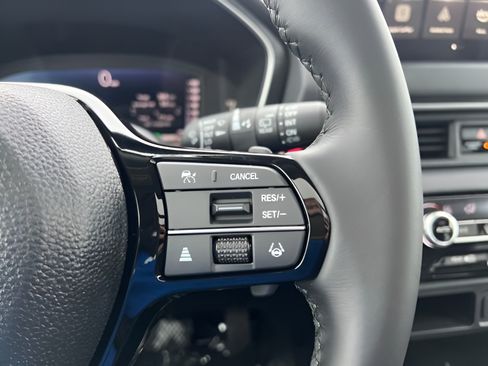 Used 2026 Honda Pilot Touring image 14