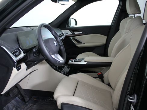 Certified 2025 BMW X1 xDrive28i w/ Premium Package image 24