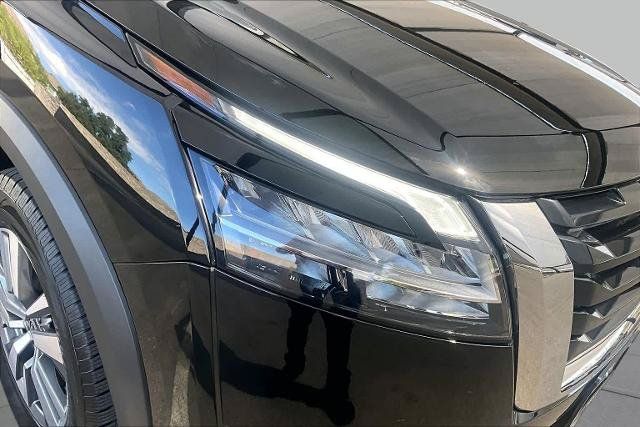 Certified 2024 Nissan Pathfinder SL FWD image 27