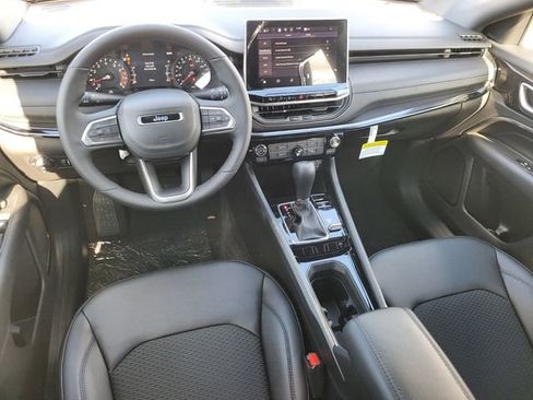 New 2026 Jeep Compass Latitude AWD/4WD image 9
