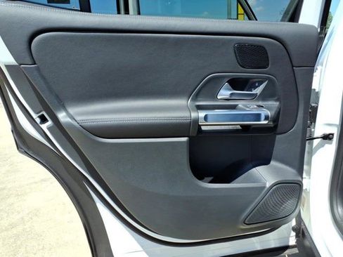 New 2026 Mercedes-Benz GLB 250 image 17