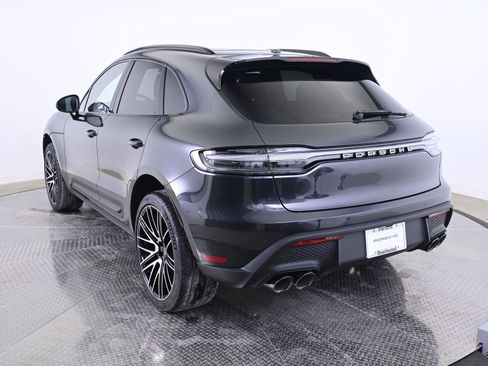 Used 2026 Porsche Macan AWD/4WD image 3