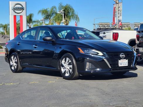 Certified 2025 Nissan Altima 2.5 S FWD image 31