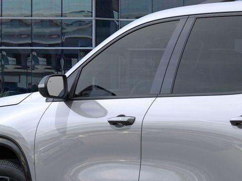 New 2026 Chevrolet Traverse RS w/ LPO, Floor Liner Package image 12