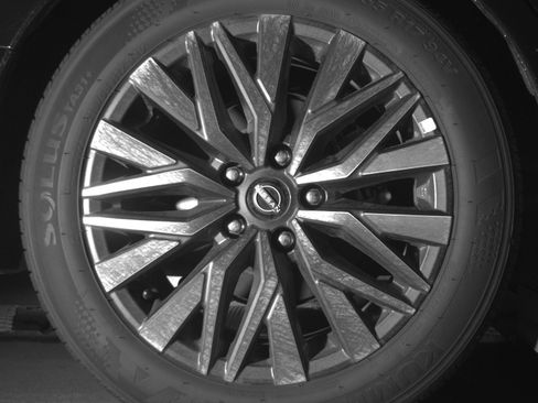 Used 2025 Nissan Altima 2.5 SV FWD image 15