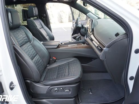 Used 2023 Cadillac Escalade ESV Sport Platinum w/ LPO, Floor Liner Package image 43