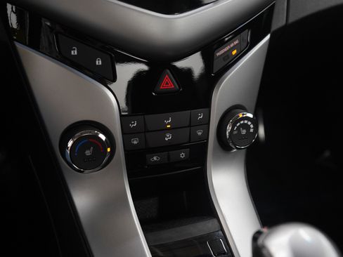 Used 2014 Chevrolet Cruze LT w/ Sun, Sound and Sport Package image 21