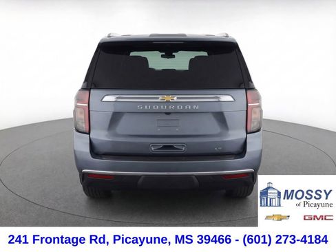Used 2021 Chevrolet Suburban LT w/ LT Signature Package image 9