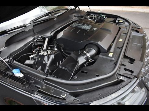 Used 2018 Land Rover Range Rover Sport SE AWD/4WD image 40