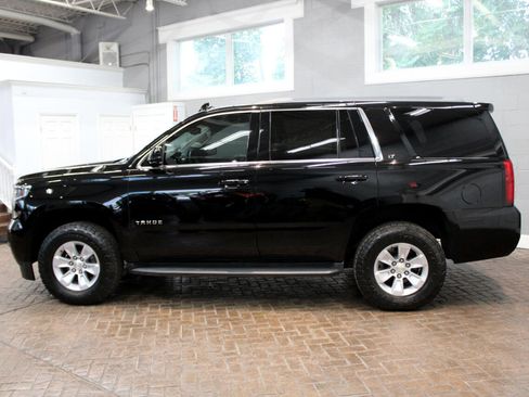 Used 2017 Chevrolet Tahoe LT image 4