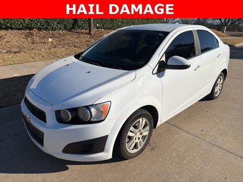Used 2016 Chevrolet Sonic LT w/ Driver Confidence Package image 8