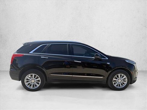 Used 2017 Cadillac XT5 FWD image 9