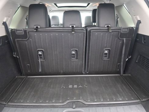 Used 2022 Nissan Pathfinder Platinum w/ Cargo Package image 14