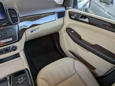 Used 2018 Mercedes-Benz GLE 350 image 15