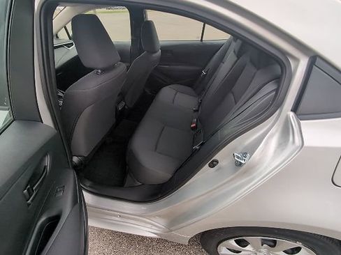 Used 2025 Toyota Corolla LE image 10