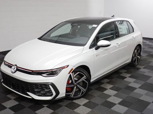 New 2026 Volkswagen GTI SE FWD image 2