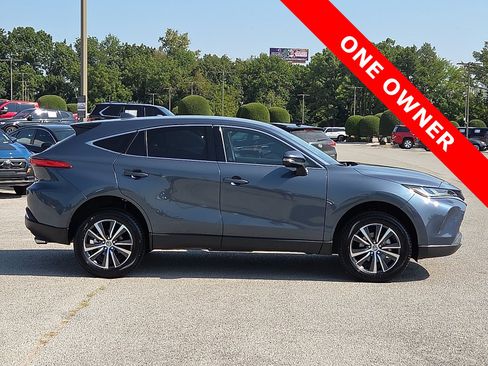 Used 2024 Toyota Venza LE AWD/4WD image 6