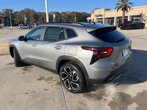 New 2026 Chevrolet Trax RS w/ Sunroof Package image 4