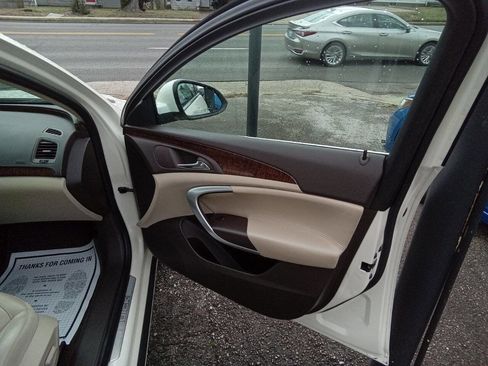 Used 2012 Buick Regal Premium image 4