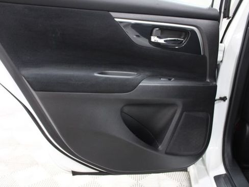Used 2014 Nissan Altima 2.5 S FWD image 18