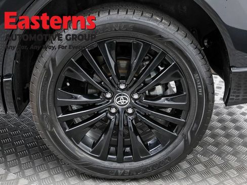Used 2023 Toyota Venza Nightshade AWD/4WD image 32