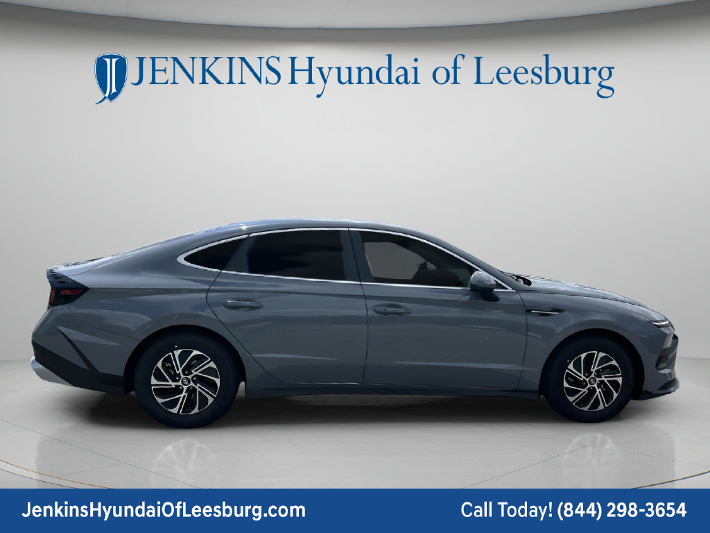New 2026 Hyundai Sonata Blue FWD image 4