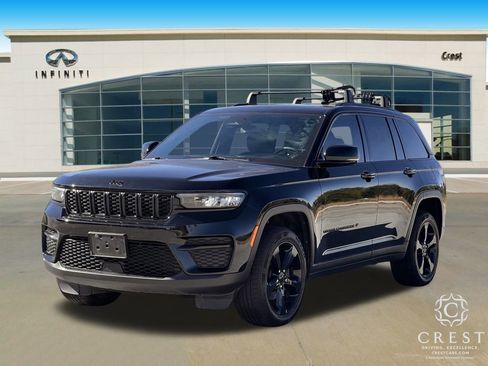 Used 2023 Jeep Grand Cherokee Altitude image 9