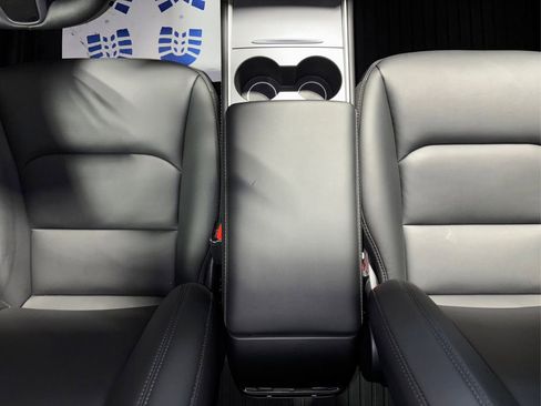 Used 2024 Tesla Model Y Long Range image 28