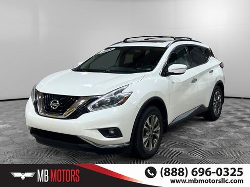 Used 2018 Nissan Murano SV image 10