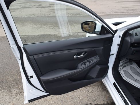 New 2025 Nissan Sentra SV image 12