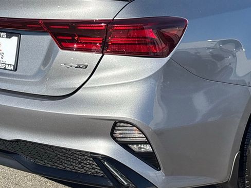 Used 2024 Kia Forte GT-Line image 5